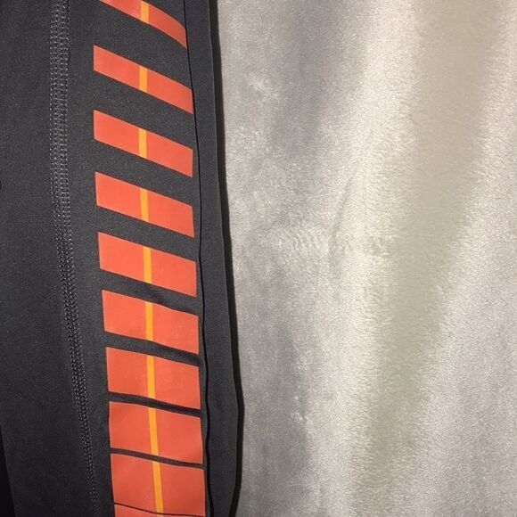 Nike Running Men's Gray Long-Sleeve Training Shirt Size XL - Picture 3 of 7